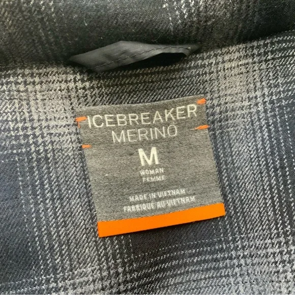 ICEBREAKER Merinoloft Departure Quilted Jacket. Black insulated wool. Size Med. - Picture 8 of 8